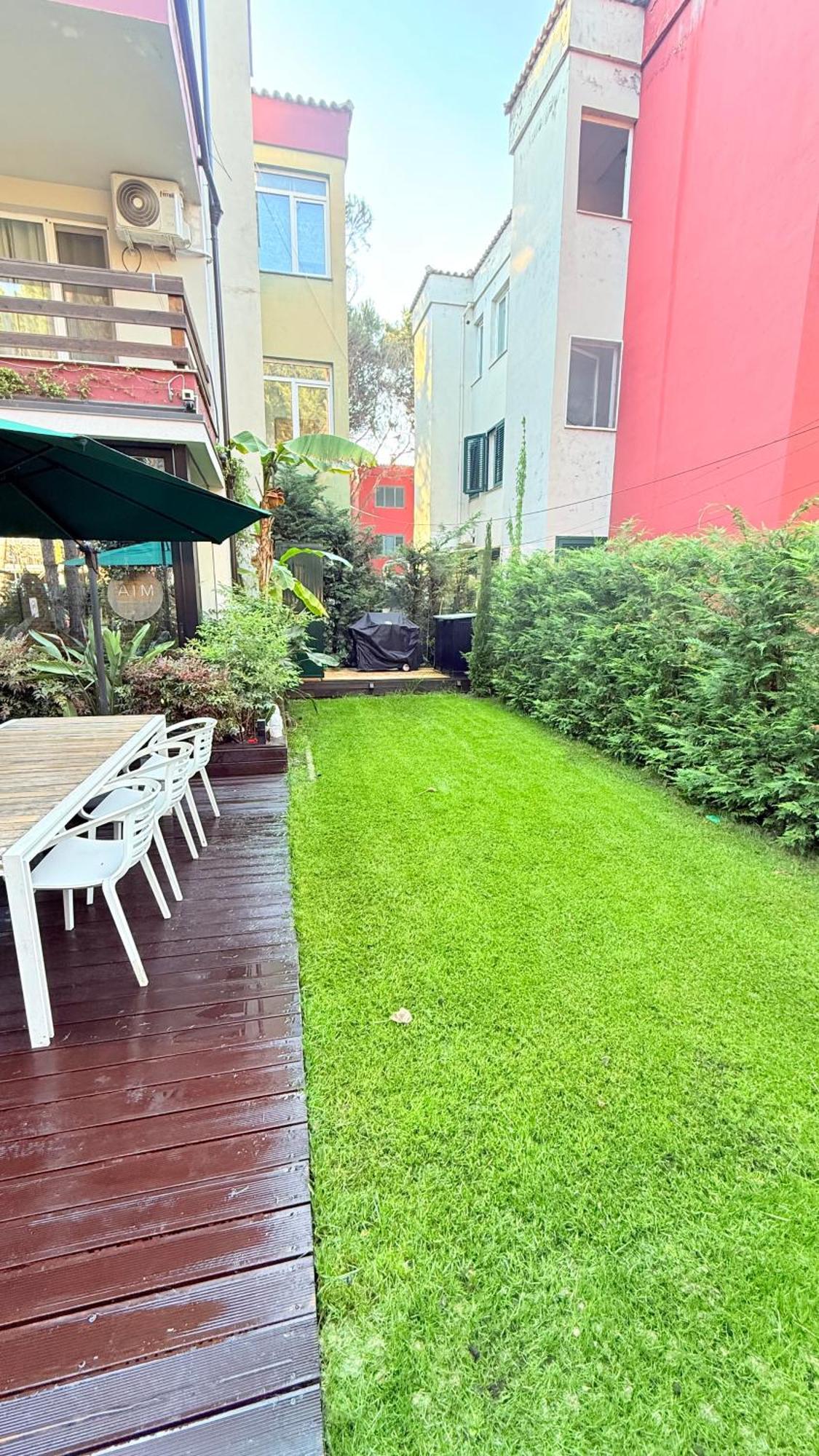 Deluxe Garden At Marea *